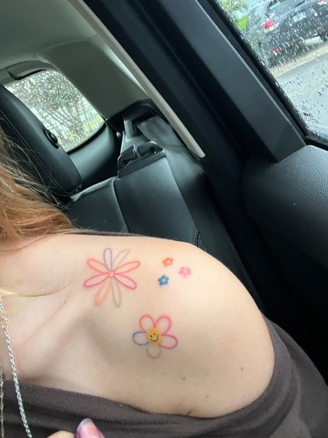 Rainbow Flower Tattoo, Hippie Flower Tattoos, Tatuaje Studio Ghibli, 27 Tattoo, Small Colorful Tattoos, Colour Tattoo For Women, Minimal Tattoo Ideas, Stick Tattoo, Henna Inspired Tattoos