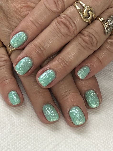 Mint Nails Glitter, Mint Green Sparkle Nails, Mint Green Glitter Nails, Sparkly Light Green Nails, Mint Glitter Nails, Light Green Sparkle Nails, Mint Nails Ideas, Light Green Glitter Nails, Green Nails Elegant