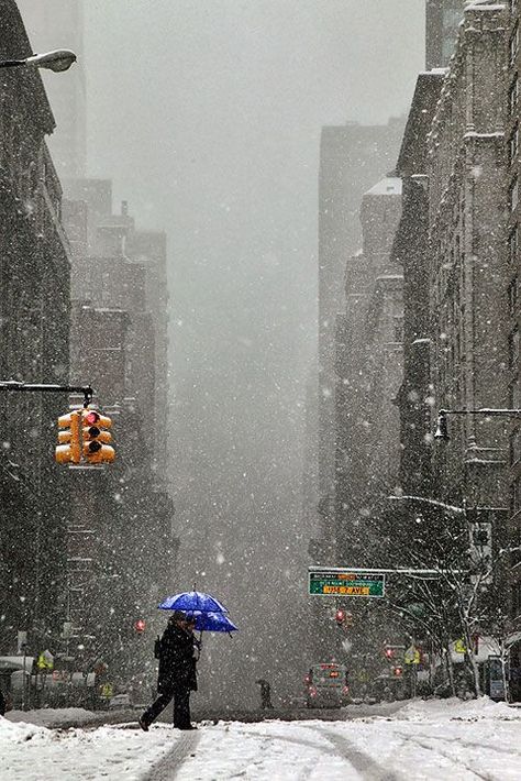 Christophe Jacrot, Saul Leiter, Winter Photos, 수채화 그림, Winter Magic, Winter Scenery, Snowy Day, Snow Scenes, Winter Wonder