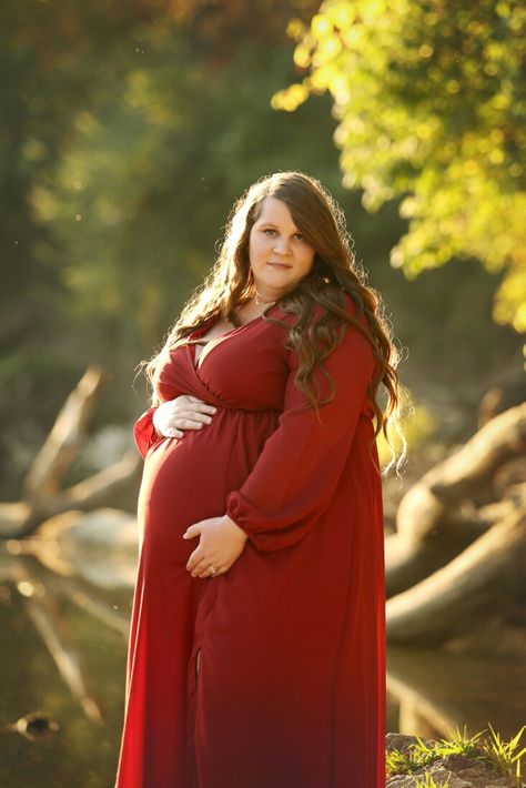 Plus size maternity photography Plus Size Maternity Photography, Plus Size Maternity Photos, Maternity Posing, Plus Size Maternity, Pregnant Lady, Maternity Pics, Maternity Poses, Plus Sized, Maternity Shoot