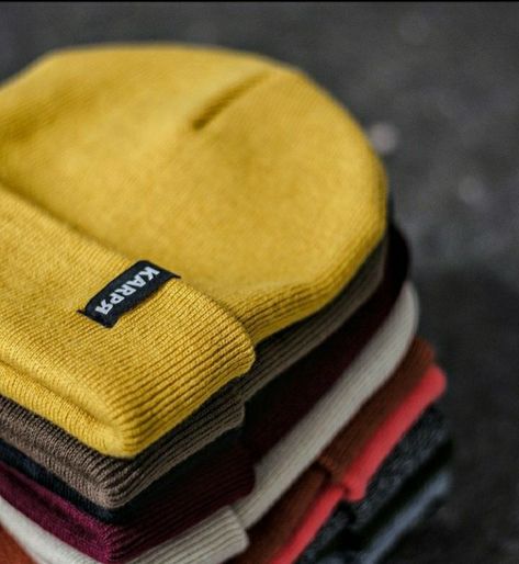 Beanie Product Photography, Beanie Photoshoot Photo Ideas, Beanies Photoshoot, Blue Beanie Outfit, Beanie Photoshoot, White Beanie Outfit, Beanie Photography, Timbs Outfits, Wool Shirt Jacket