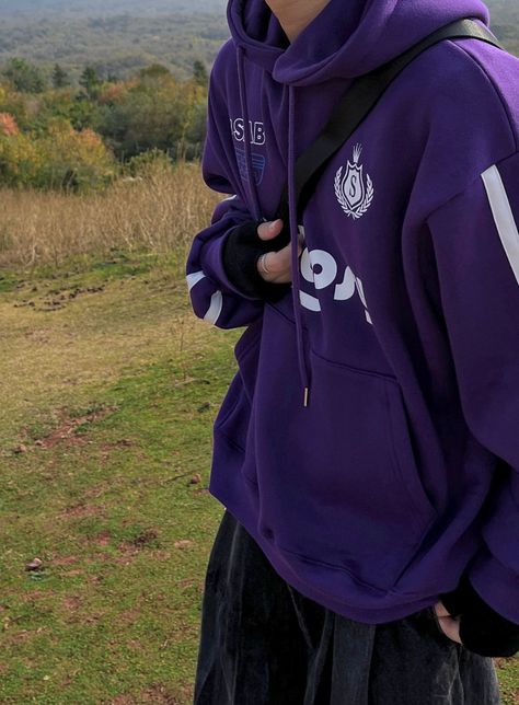 Gamer Guy Aesthetic, Hoodie Aesthetic Boy, Hoodie Outfit Aesthetic, Black Hoodie Outfit, Boys Aesthetic Outfits, Fashion Brenda, Boy Fits, Hoodie Aesthetic, Mens Outfit Inspiration