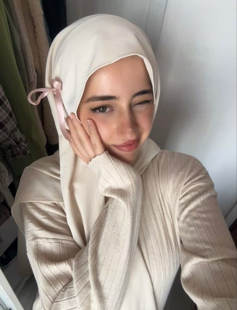 Stile Hijab, Hijabi Fits, Muslim Outfits Casual, Hijabi Fashion Casual, Cute Modest Outfits, Hijabi Aesthetic, Hijabi Outfits Casual, Muslimah Aesthetic, Muslimah Fashion Outfits