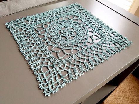 Vintage Crochet Doily Pattern, Free Crochet Square, Square Doily, Crochet Thread Size 10, Different Crochet Stitches, Crochet Placemat Patterns, Crochet Lace Doily, Free Crochet Doily Patterns, Crochet Mandala Pattern