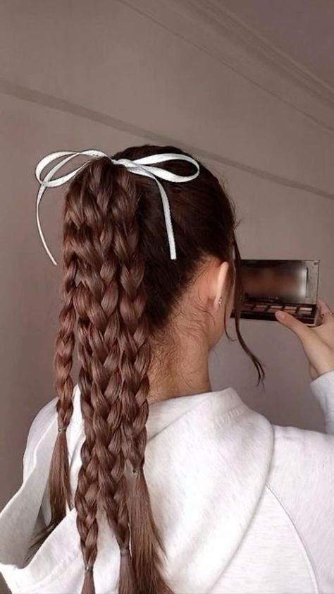 Aesthetic Sport Hairstyles, Easy Server Hairstyles, Coquette Braids, Cute Easy Summer Hairstyles, Server Hair, Server Hairstyles, Braid Heart, Waitress Hairstyles, Hairstyles For Back To School