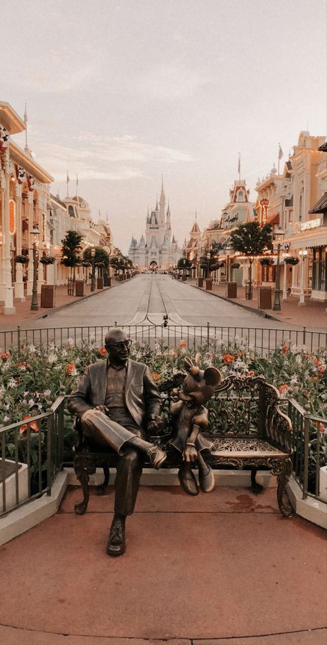 Walt Disney World Aesthetic Wallpaper, Disney Parks Photography, Disney World Backgrounds, Wdw Wallpaper Aesthetic, Vintage Disney World Aesthetic, Disney Park Wallpaper, Aesthetic Disney World Pictures, Disney World Background, Disney Vibes Aesthetic