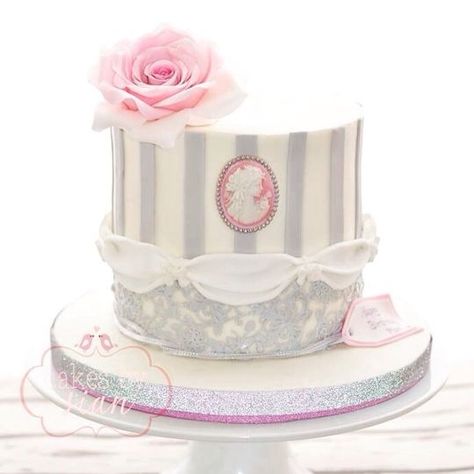 Cameo Cake, Single Tier Cake, Lace Cake, Free Reign, Girly Cakes, Mothers Day Cake, Birthday Cakes For Women, Cakes For Women, Sugar Cake