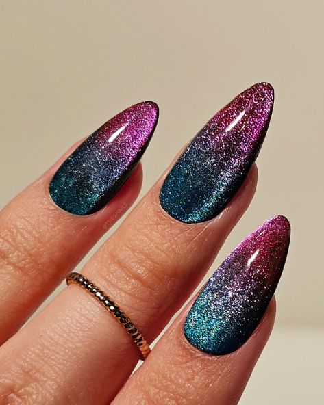 jellies 🤝 cateye, a divine pairing ✨️🧚‍♀️ Ft. @gelcare.official al Patent Leather Black, Jelly Pink, Jelly Teal, Top Coat @amazonca Mannfi gel polish crystal cat's eye silver #cateye #magneticnails #jellynails #pinknails #teal #pressonnails #velvetnails #easynailart #uñas easy simple cateye magnetic nail art design, Jelly cateye nail inspo, pink and Teal aesthetic palette Nails Cateye Effect, Cateye Almond Nails, Cat Eye Fall Nails, Pink And Teal Aesthetic, Cat Eye Nails Ideas, Rainbow Cat Eye Nails, Cateyes Nails Design, Magnetic Nail Art, Nail Inspo Pink