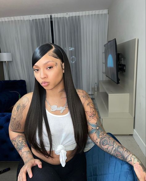 #hair #blackhairstyles #weave Swoop Sew In Weave, Swoop Wig Hairstyles, Weave Bangs, Swoop Bangs, 90’s Hairstyles, Birthday Makeup Looks, Frontal Wig Hairstyles, Quick Weave Hairstyles, Brazilian Hair Weave