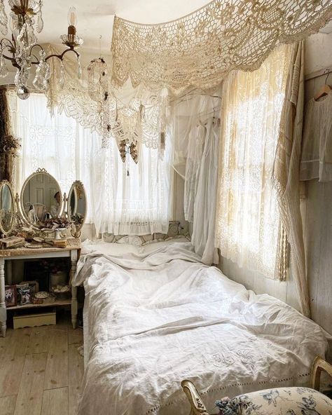 Cute Bedroom Decor, Pretty Room, Dreamy Room, Lace Curtains, Dream Room Inspiration, Room Makeover Inspiration, Room Inspiration Bedroom, Room Ideas Bedroom, Dream Decor