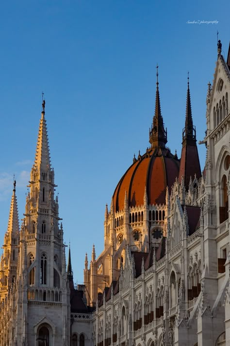 Parliament Architecture, Budapest Parliament Photoshoot, Budapest Aesthetic, Parliament Budapest, Hungary Parliament, German Parliament Building, Budapest Parliament, European Architecture, City Vibe