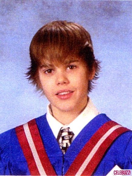 Justin Bieber 8th Grade 2008 Stratford Northwestern Elementary ... Boyfriend Justin Bieber, Celebrity Yearbook Photos, Celebrity Yearbook, Yearbook Pictures, Yearbook Quotes, Young Celebrities, Yearbook Photos, Justin Beiber, School Yearbook