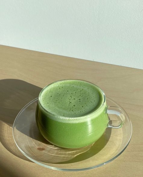 Green Aesthetic Pictures, Green Tea Aesthetic, Green Moodboard, Aesthetic Matcha, Matcha Tea Latte, Tea Latte Recipe, Matcha Latte Recipe, Tea Aesthetic, Mint Green Aesthetic