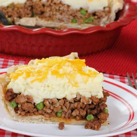 Easy Shepherds Pie {30-Minute Recipe} - Nerdy Mamma Shepards Pie Recipe, Shepard S Pie, Easy Shepherds Pie, Shepherd's Pie Recipe, Frozen Pie Crust, Shepards Pie, Pot Recipes Healthy, Shepherds Pie Recipe, Bangers And Mash