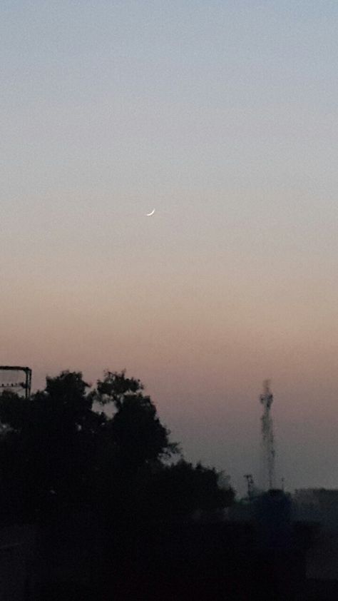 Ramzan Ka Chand Bohat Mubarik Ho Chand Mubarak Image, Ramzan Ka Chand, Facebook Cover Photos Love, Shab E Barat, Ramadan Wishes, Witty Instagram Captions, Blue Moon Photography, Good Photo Editing Apps, Mubarak Images