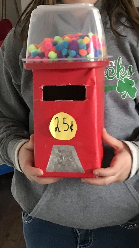 Gumball Machine Valentine Box Ideas, Diy Valentines Box, Bubble Gum Machine, Kids Valentine Boxes, Valentine Mailbox, Flower Pot Crafts, Diy Holiday Gifts, Gumball Machine, Clay Pot Crafts