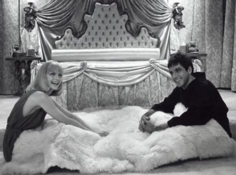 Al Pacino Michelle Pfeiffer, Scarface Quotes, Hahaha Joker, Scarface Movie, Tony Montana, Michelle Pfeiffer, Al Pacino, Movie Photo, Scene Photo