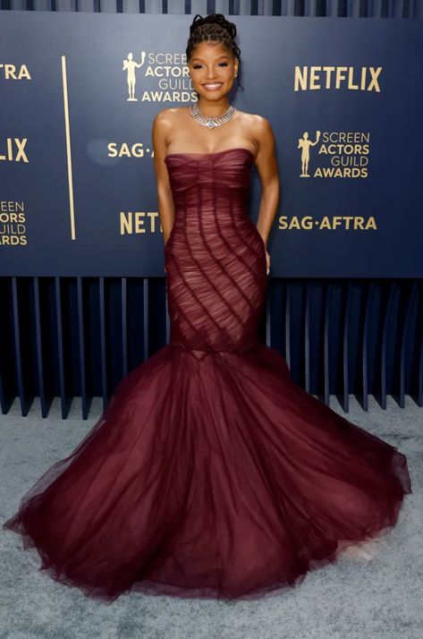 Allen White, Jeremy Allen White, Halle Bailey, Haute Couture Dresses, Sag Awards, Margot Robbie, Red Carpet Looks, Red Carpet Fashion, The Red Carpet