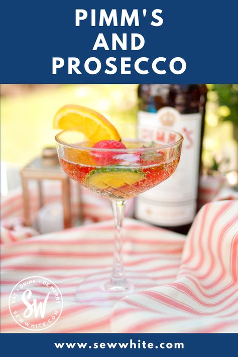 A traditional Pimm's cocktail is great but my Pimm's cocktail is even better. This Pimm's Spritz takes a classic Pimm's to the next level by mixing Pimm's and Prosecco to make a fruity and bubbly cocktail. A perfect Wimbledon tennis cocktail and an easy summer party drink to make at home. Tennis Cocktail, Drink To Make At Home, Pimms Cocktail, Summer Party Drink, Gin And Prosecco, Easy To Make Cocktails, Prosecco Cocktails, Tennis Party, Perfect Summer Drink