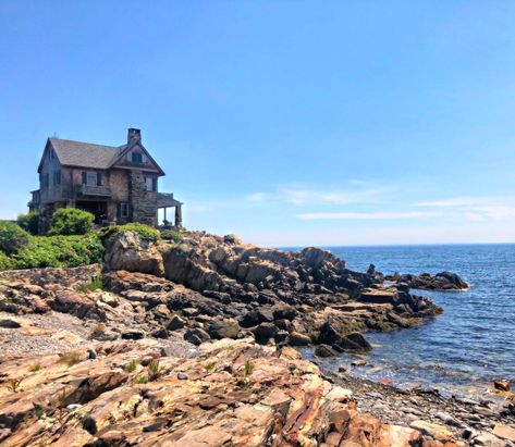 Bayberry Cove Cottage // 1915 – Buildings of New England Seaside Cliff, Ocean Cliff, Architecture Artists, Kennebunkport Maine, Maine Living, Seaside House, Cottage Aesthetic, Seascape Photography, Sea House