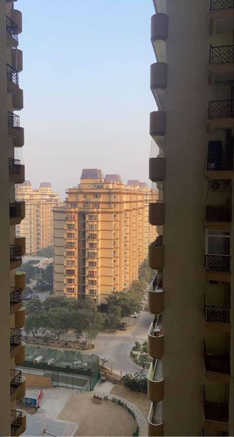 Apartment Snap, Delhi Apartment, Dhoni Photos, Airport Aesthetic, Ms Dhoni Photos, Army Girlfriend Pictures, Ms Dhoni, Chill Photos, Flower Iphone Wallpaper