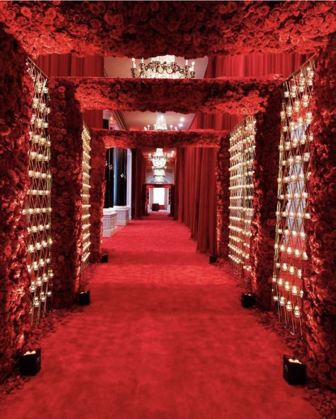 Red Mandap Decor, Passage Decor, Entrance Walkway, Walkway Decor, Beach Wedding Setup, Asian Wedding Decor, Reception Stage Decor, Red Carpet Wedding, Night Wedding Decor