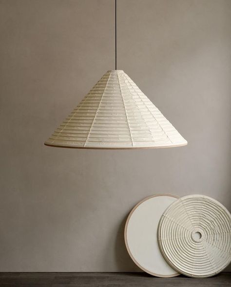 Karimoku Case Study on Instagram: “Kojima Pendant by @normarchitects. The shape of the pendant mimics the architecture of the Archipelago House, that with its high and…” Paper Chandelier, Dining Room Lamp, Design Japonais, Chandelier Creative, Pendant Lighting Bedroom, Pendant Light Styles, Suspension Design, Washi Paper, Japan Design