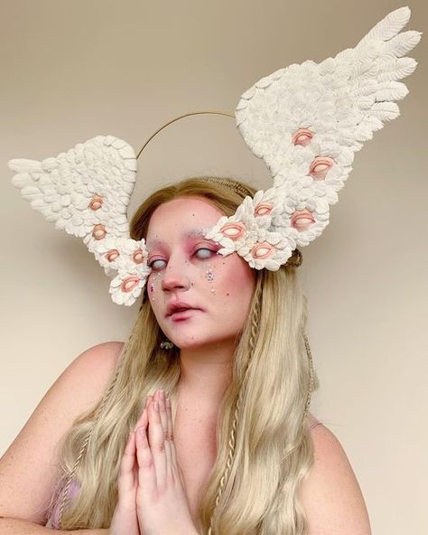 Biblical Angel, Angel Halloween Costumes, Angel Makeup, Pictures Of Me, Angel Outfit, Angel Costume, Cool Makeup Looks, Halloween Inspo, Halloween 2