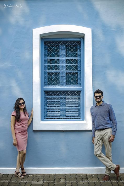 Pondicherry Couple Photoshoot, Pondicherry Photography Poses, Pondicherry Photography, Wedding Candid Photography, Indian Couple, Pre Wedding Poses, Travel Pictures Poses, Outdoor Shoot, Pondicherry