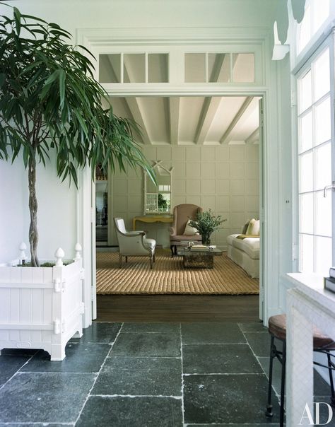 reed-krakoff-east-hampton-lasata-estate-for-sale-habituallychic-008 Trim Inspiration, Hamptons Houses, Oak Paneling, East Hampton Houses, Wall Concept, Slate Floors, Transitional Staircase, Hampton Estates, Hampton Home