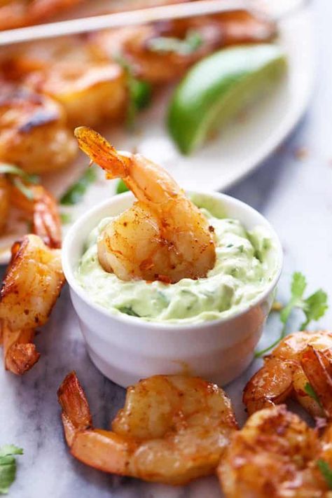 Avocado Cilantro Sauce, Cilantro Sauce, Lime Shrimp, Shrimp Dishes, Avocado Recipes, Fish Dishes, Seafood Dishes, Appetizer Snacks, Fish Recipes