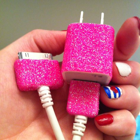 Im totally doing this!  DIY glitter iPhone charger. Mod podge, glitter, let dry. Repeat. Finish off with clear acrylic   sealer.#Repin By:Pinterest++ for iPad# Cute Charger, Glitter Charger, Mod Podge Glitter, Folding Origami, Diy Glitter, Glitter Iphone, Glitter Diy, Iphone Charger, I Phone