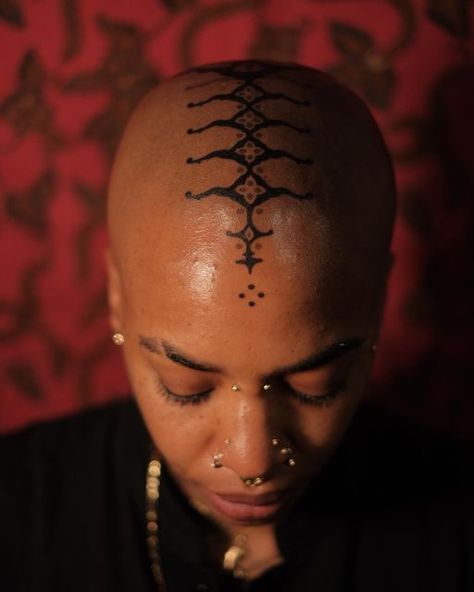 Short Hair Styles Masc, Side Of The Head Tattoo, You Are Art Tattoo, Shaved Head Tattoo, Head Tattoos Women, Head Tattoo Ideas, Hairline Tattoo, Bald Tattoo, Bald Head Tattoo