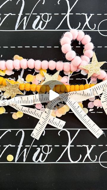 elizabeth on Instagram: "ruler bow garland 🎀  here’s an idea for an easy diy for your end of school celebrations! hang it up for wall decor or add as a layer to your tablescape 🤩   supplies: ruler trim, scissors, hot glue gun decor: @ellieandpiperco @pearlandjane @shopstudiopep @camimonet   follow @thecuratedkids for more easy DIYs & party ideas 🎉  #schoolparty #endofschoolyear #schooldiy #partydiy #diygarland #bowgarland #diyparty #diypartydecor #diypartyideas #makeitwithmichaels" Pencil Garland, Back To School Garland, Bow Garland, Best Glue, Back To School Party, School Celebration, Diy Bows, End Of School Year, Diy Garland