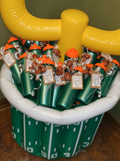 Football Themed Favors, Party Favors For Sports Theme Party, Football Theme Dessert Table, New York Jets Party Ideas, Nfl Football Birthday Party Ideas, Football Birthday Goodie Bag Ideas, Football Birthday Treats, Touchdown Birthday Party, Green Bay Packer Birthday Party