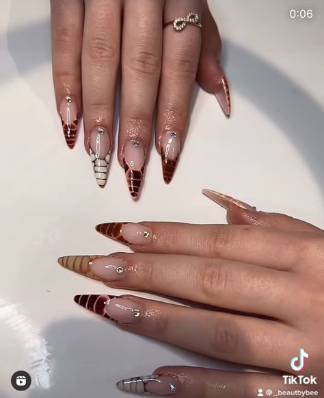 Snake Print Nails Acrylic, Print Nails Acrylic, Snake Print Nails, Nails Aesthetics, 22 Nails, Snake Skin Nails, Nails 2025, Cute Acrylic Nail Designs, Print Nails