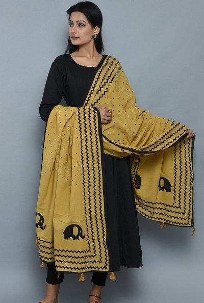 Latest 50 Cotton Dupatta Designs For Women (2021) Cotton Dupatta Designs, Elephant Block Print, Dupatta Designs Ideas, Dupatta Designs, Dupatta Style, Indian Kurti Designs, Wear Black Dresses, Cotton Saree Blouse Designs, Simple Kurti Designs