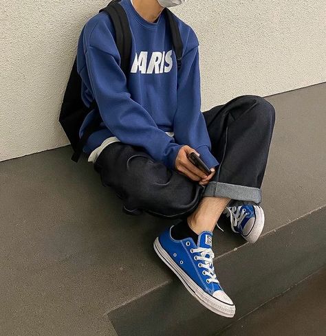 Blue Outfit Men, Sporty Outfits Men, Trendy Boy Outfits, Street Style Outfits Men, Tomboy Style Outfits, Young Fashion, Men Fashion Casual Outfits, Streetwear Men Outfits, Blue Outfit