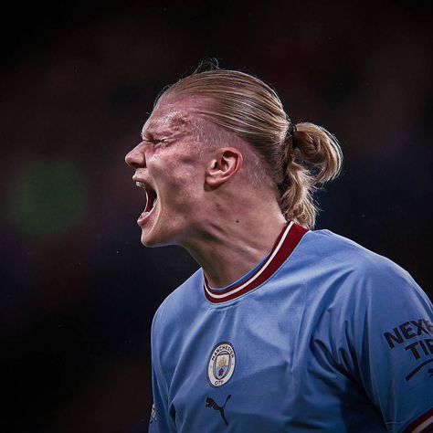 Erling Haaland Hair, Haaland Pfp, Haaland Icon, Virat Kohli Instagram, Soccer Boyfriend, مانشستر سيتي, City Icon, Men's Long Hairstyles, Football Images