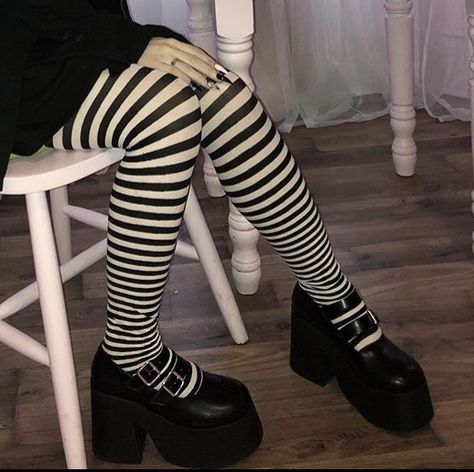 Stripe Tights Outfit, Black And White Striped Socks Outfit, Black And White Tights Outfit, Striped Stockings Outfit, Striped Thigh High Socks Outfit, Goth Mary Janes Outfit, Striped Socks Aesthetic, Black And White Goth Outfit, Striped Tights Outfit