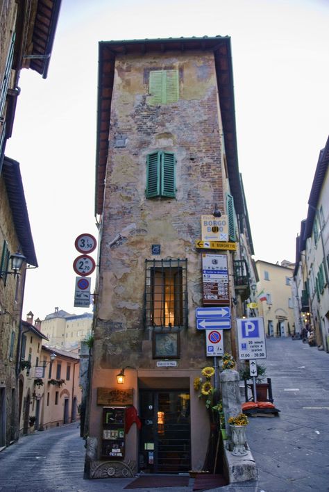 Toscana Italia, Under The Tuscan Sun, Montepulciano, Italy Photography, Awesome Places, Emilia Romagna, Visit Italy, Italy Vacation, Tuscany Italy