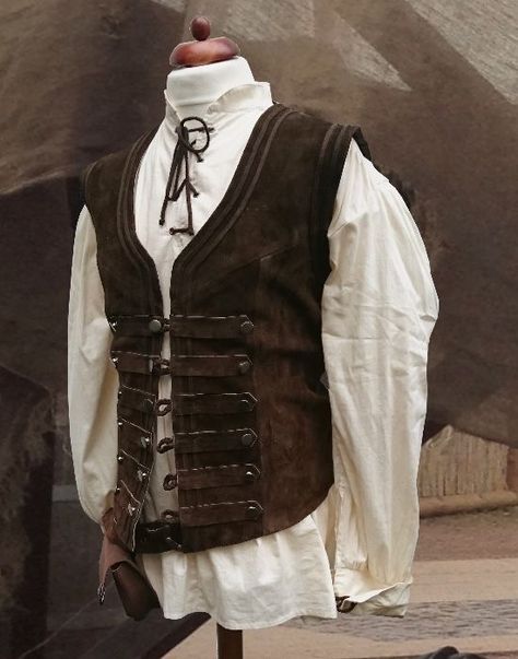 Rpg Clothing, Steampunk Medieval, Mode Steampunk, Men Mode, Pirate Fashion, Medieval Costume, Medieval Clothing, Pirate Costume, Fantasy Costumes