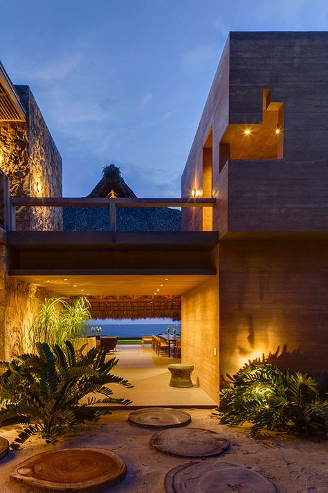 The house is built as a cluster of volumes on a secluded wind- and sea-swept spot in Zihuatanejo, on a beach about 160 miles northwest of Acapulco Mexican Beach House, Tropical Beach Houses, Mexican Beaches, Mexico House, Pacific Homes, Mexico Design, Tulum Beach, Dream Beach Houses, Mexican Home