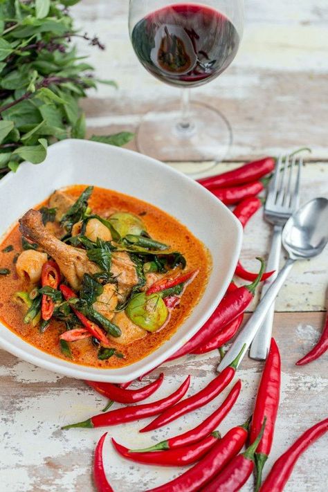 Red Duck Curry, Lychee Recipes, Duck Curry, Thai Cooking, Duck Recipes, Cooking Class, Crowd Pleaser, Chef Recipes, Asian Dishes