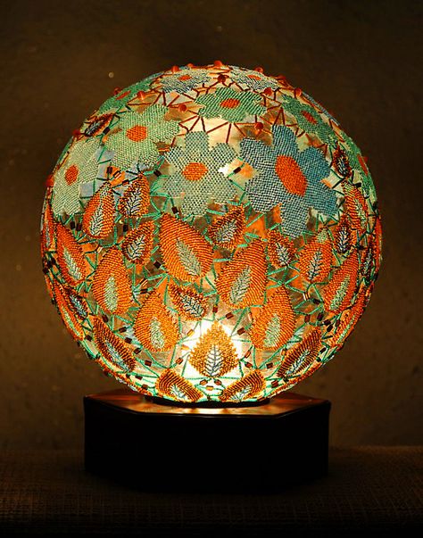 Beaded Lamps, Beading Patterns Free, Beautiful Beadwork, Beaded Boxes, Custom Jewelry Design, Beads And Wire, Bead Art, Bead Weaving, Bead Crafts