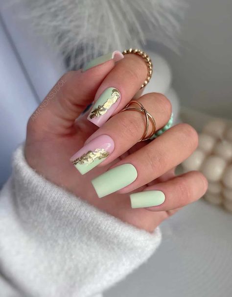 Mint Green Acrylic Nails, Mint Nail Polish, Mint Green Nail Polish, Trending Summer Nails, Bright Summer Nails Designs, Mint Green Nails, Galaxy Nail Art, Mint Nails, Green Acrylic Nails