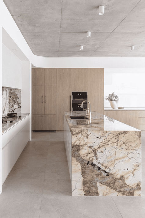 40 Inspiring Kitchen Ideas for a Stylish and Functional Space - I Luve It Contemporary Mediterranean, Interior Design Institute, Marble Kitchen, Mediterranean Style Homes, Luxury Marble, Stone Kitchen, 아파트 인테리어, Mediterranean Home, Kitchen Inspiration Design