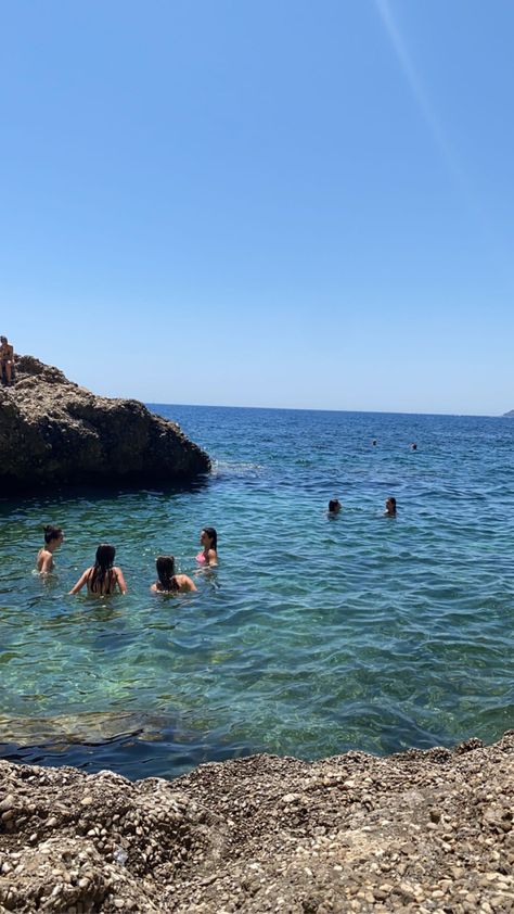 France Ocean, Saint Jean Cap Ferrat, Summer Vibes Aesthetic, French Beach, European Summer Aesthetic, French Summer, Rock Beach, France Aesthetic, Senior Trip