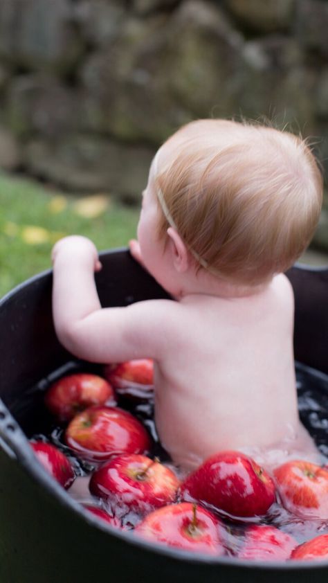 Apple Picking Photoshoot Baby, Apple Orchard Baby Pictures, Apple Photoshoot Baby, Baby Apple Picking Pictures, Baby Apple Photoshoot, Apple Orchard Photography, Fall Baby Pictures, Milk Production Breastfeeding, Apple Birthday