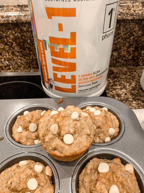 Protein Muffins Recipes, Healthy Protein Desserts, Protein Snacks Recipes, Pumpkin Protein Muffins, 1st Phorm, Pumpkin Protein, Protein Baking, Counting Macros, Protein Treats